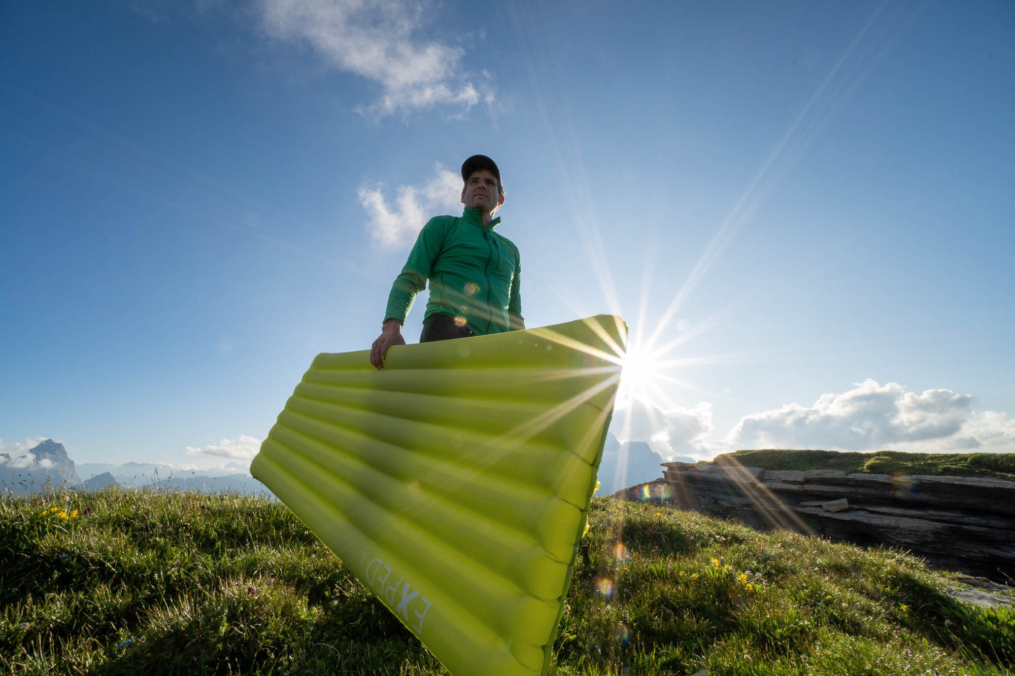 Sleeping pad weight comparison